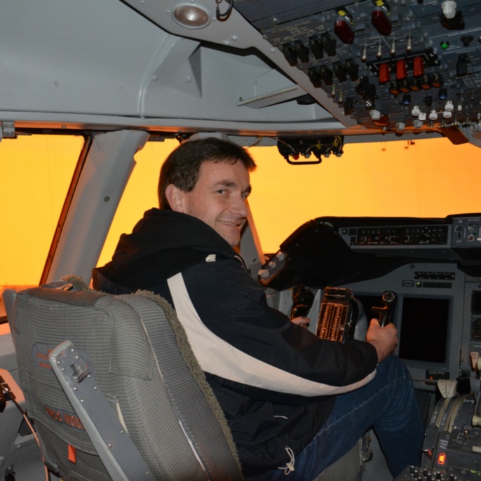 Sven Hanssen im Cockpit von SOFIA