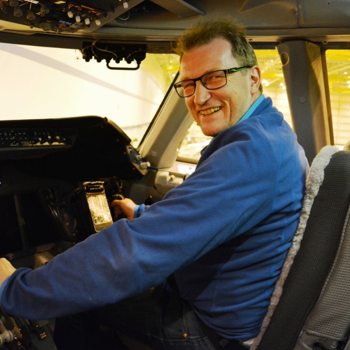 Mathias Schäfer im Cockpit; copyright @ DSI