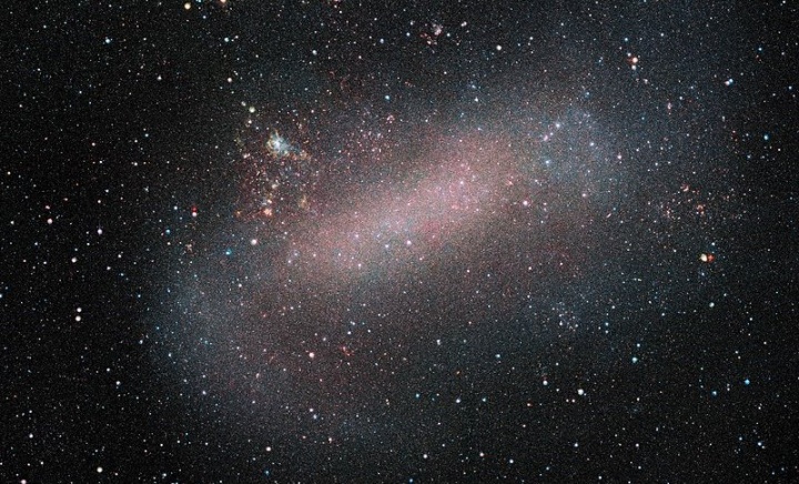 Optische Aufnahme der Großen Magellansche Wolke (Large Magellanic Cloud, LMC). 